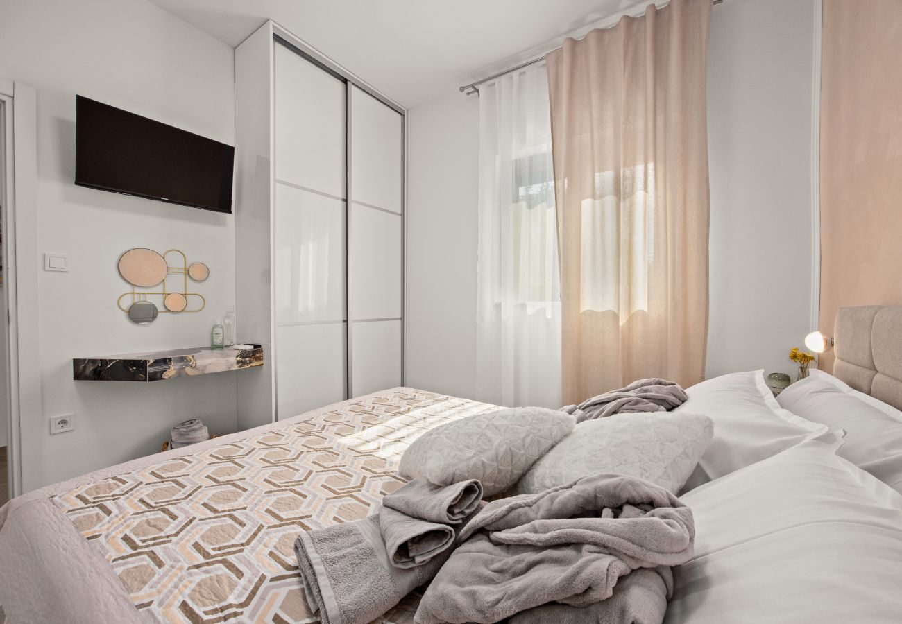 House in Rovinj - Elegant villa with spa in the center