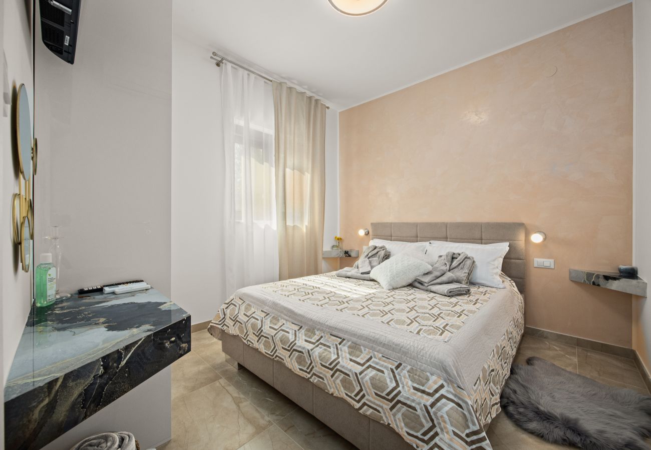 House in Rovinj - Elegant villa with spa in the center