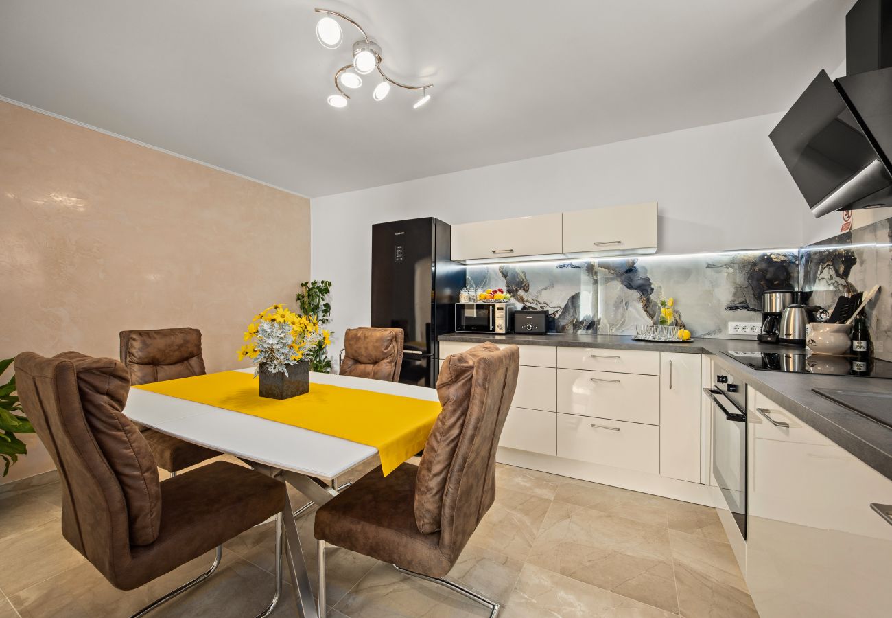 House in Rovinj - Elegant villa with spa in the center