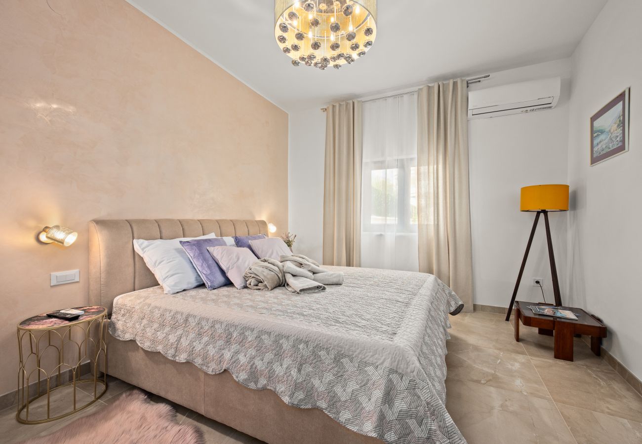 House in Rovinj - Elegant villa with spa in the center
