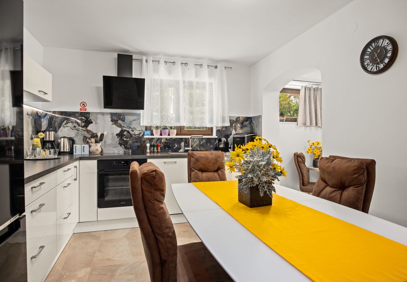 House in Rovinj - Elegant villa with spa in the center