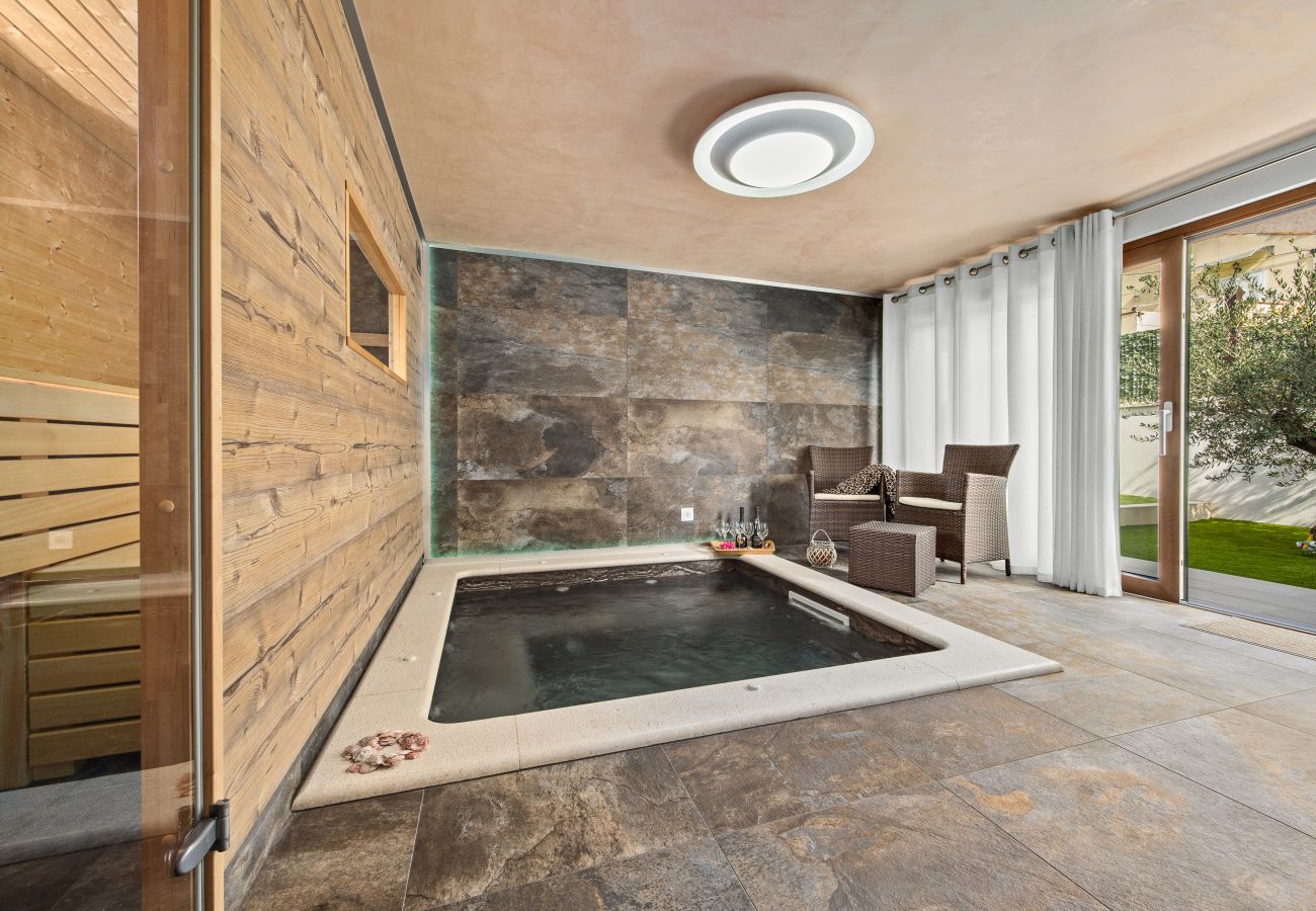 House in Rovinj - Elegant villa with spa in the center