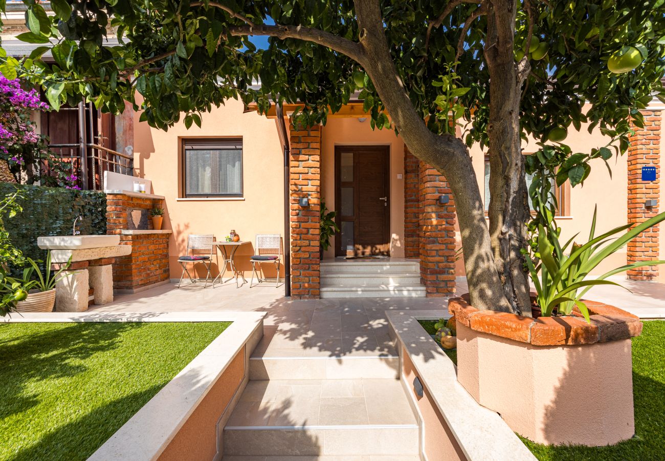 House in Rovinj - Elegant villa with spa in the center