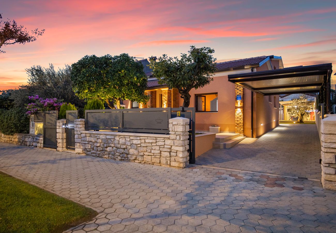 House in Rovinj - Elegant villa with spa in the center